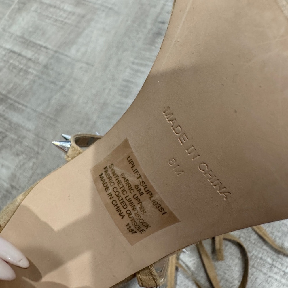 Steve Madden Tan Spiked Women's Heels - Picture 5 of 5